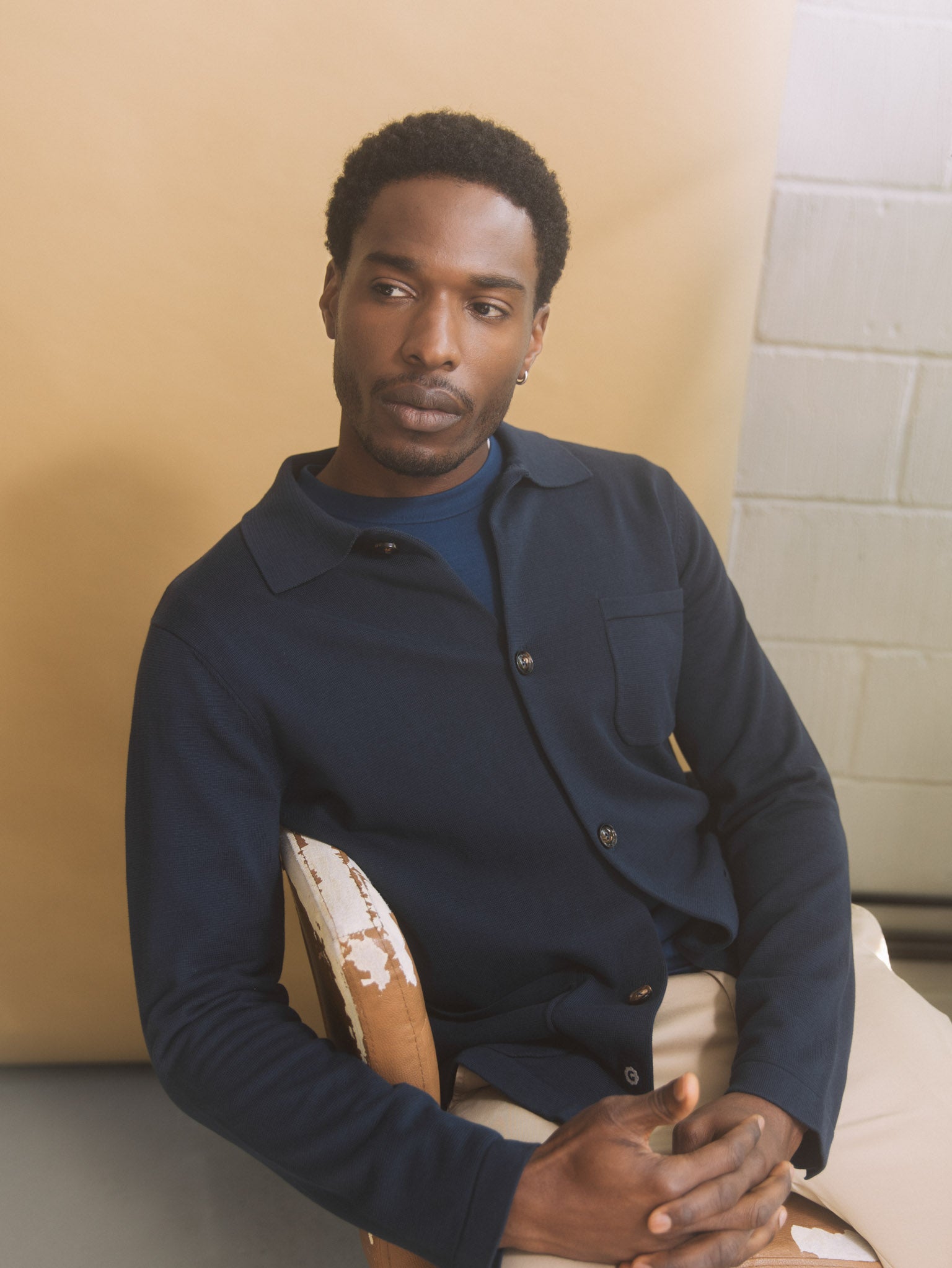 Modelshot / Navy / Detail